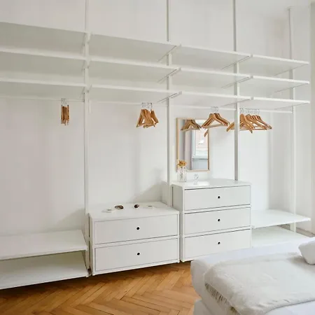 Lejlighed Character 2-bedroom In The Center