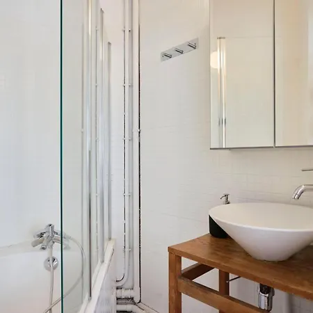 Daire Character 2-bedroom In The Center *