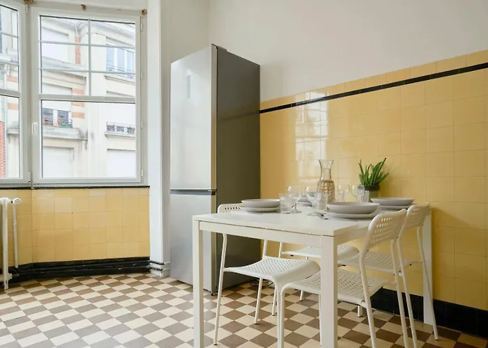 Character 2-bedroom In The Center Appartamento Lilla