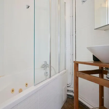 Character 2-bedroom In The Center