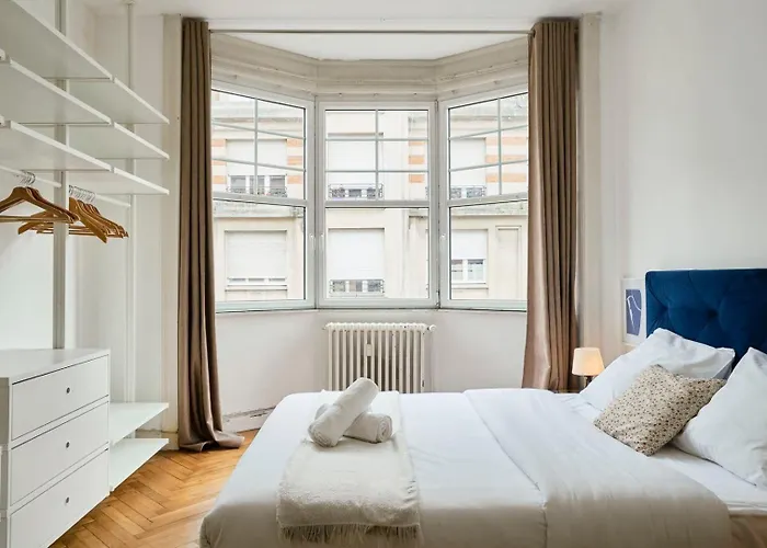 Character 2-bedroom In The Center Apartment Lille